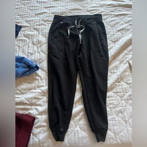 Women’s fig joggers